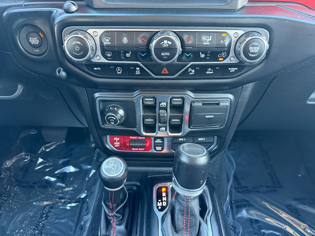 Thumbnail: 2021 Jeep Gladiator - 12