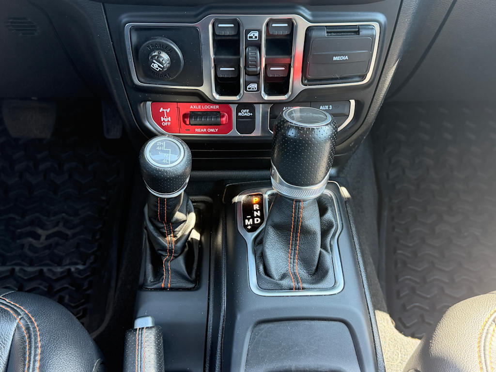 Thumbnail: 2021 Jeep Gladiator - 12