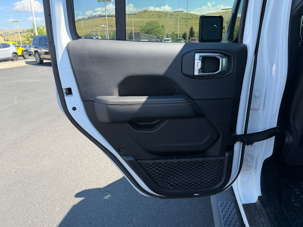 Thumbnail: 2021 Jeep Gladiator - 26
