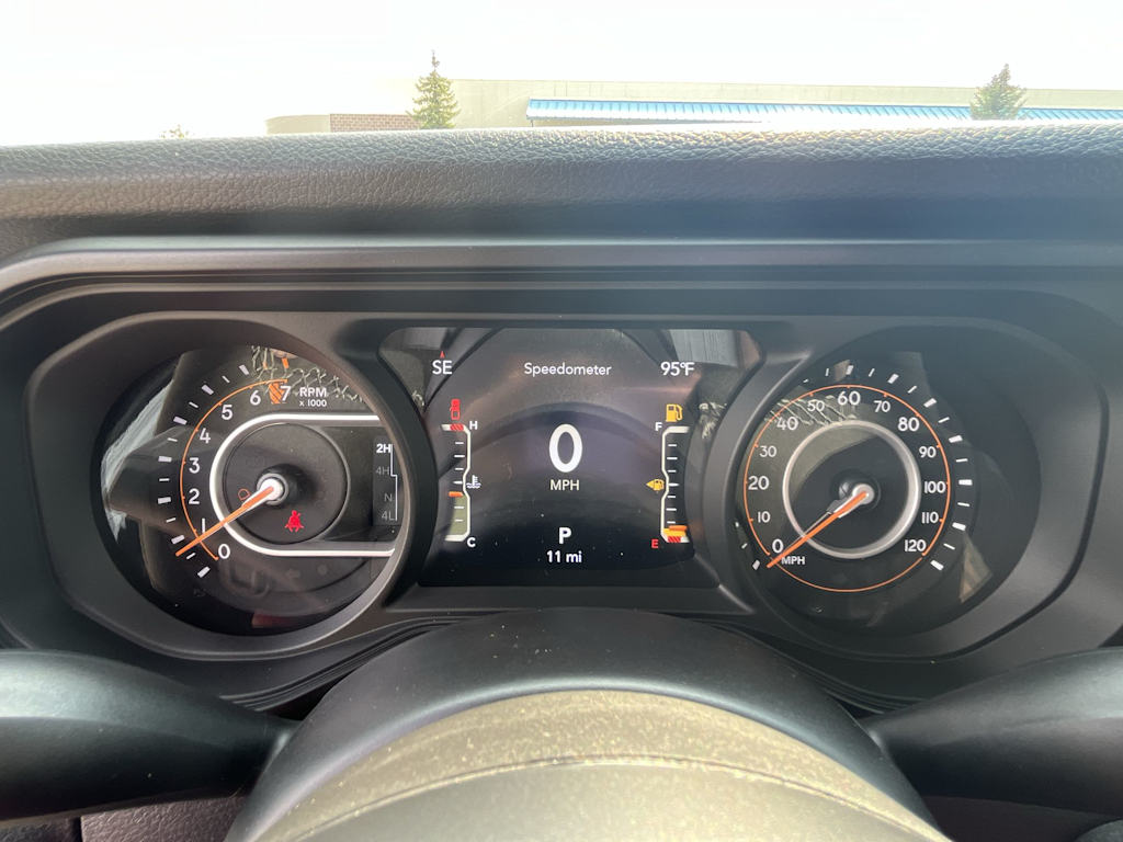 Thumbnail: 2025 Jeep Gladiator - 16