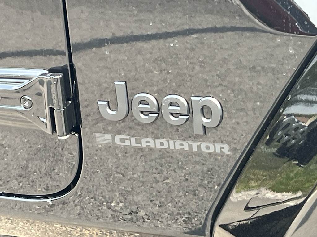 Thumbnail: 2025 Jeep Gladiator - 20