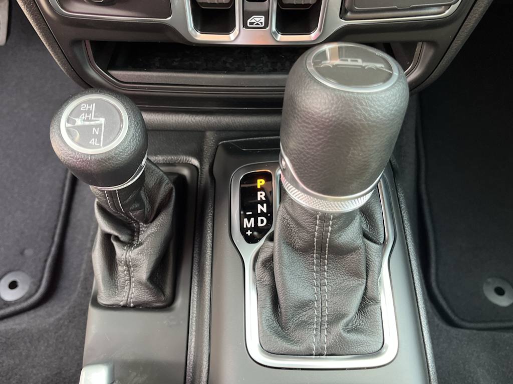 Thumbnail: 2025 Jeep Gladiator - 15