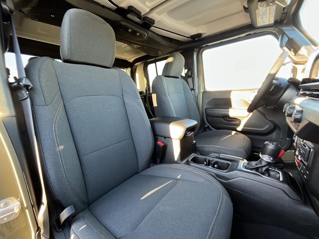 Thumbnail: 2026 Jeep Gladiator - 12