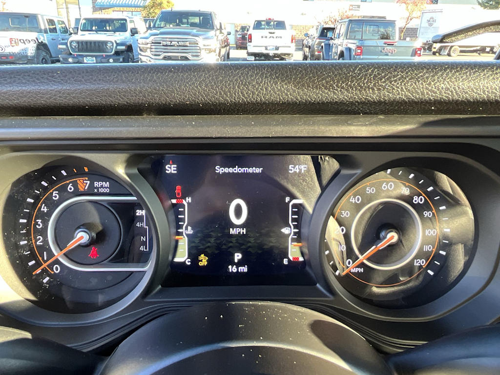 Thumbnail: 2026 Jeep Gladiator - 17