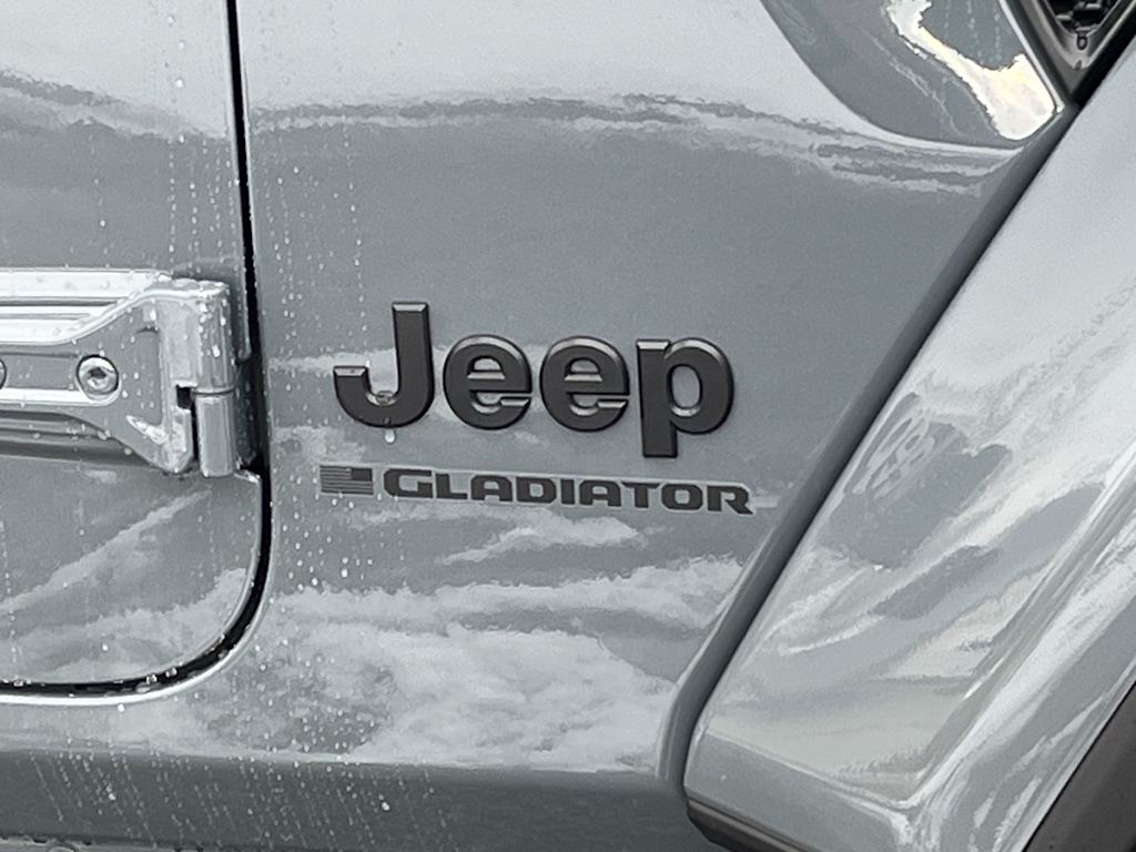 Thumbnail: 2026 Jeep Gladiator - 7