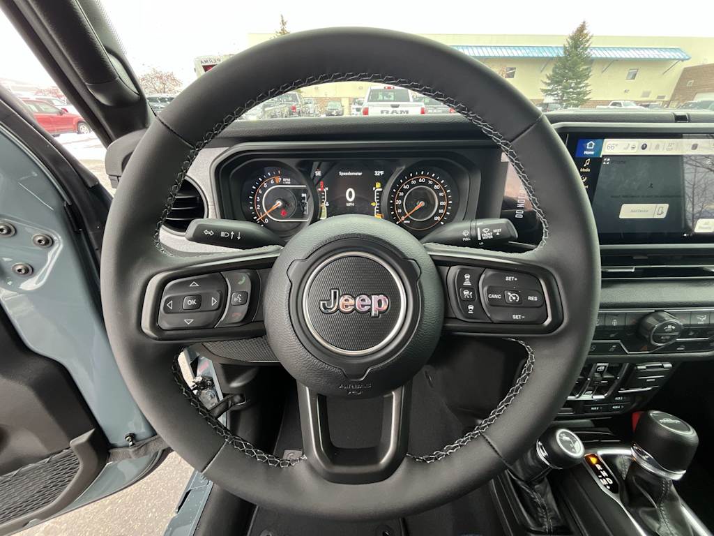 Thumbnail: 2026 Jeep Gladiator - 14
