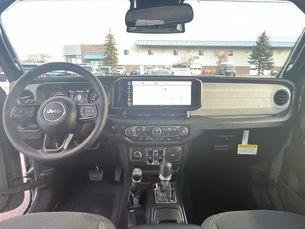 Thumbnail: 2026 Jeep Gladiator - 10