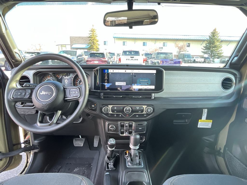 Thumbnail: 2026 Jeep Gladiator - 9