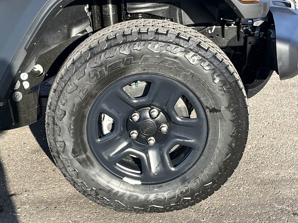 Thumbnail: 2026 Jeep Gladiator - 7