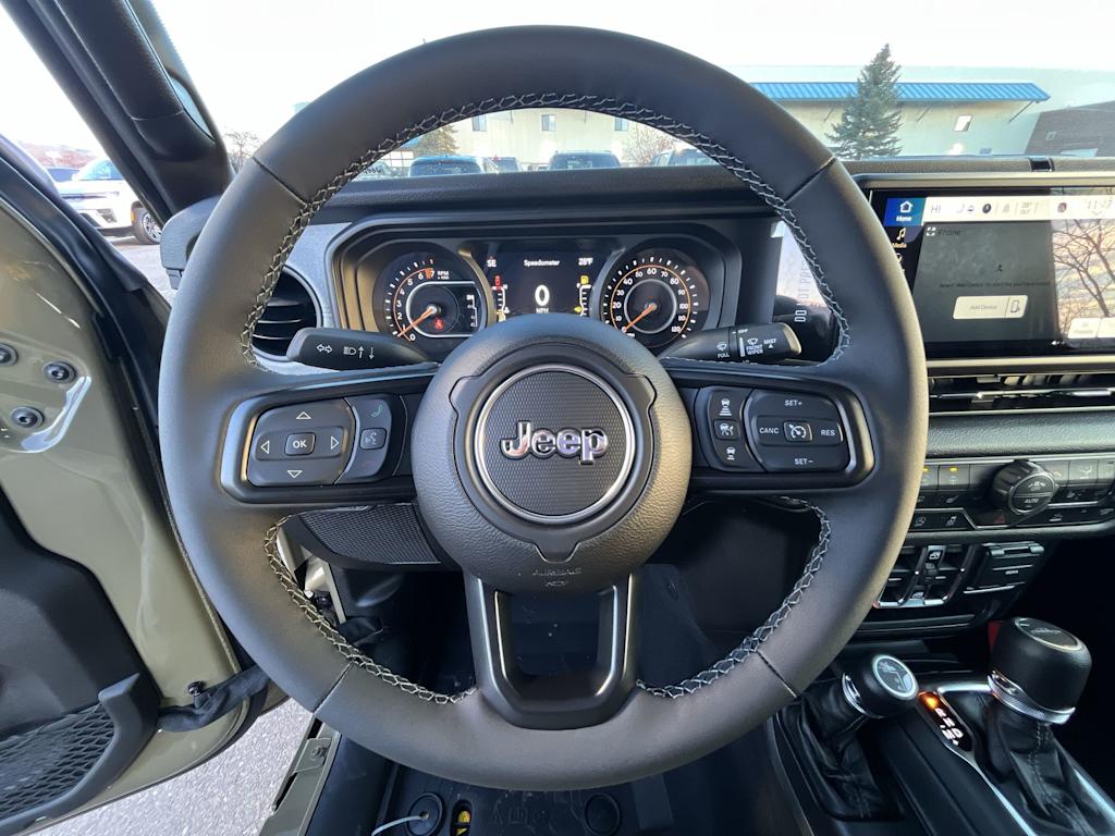 Thumbnail: 2026 Jeep Gladiator - 14