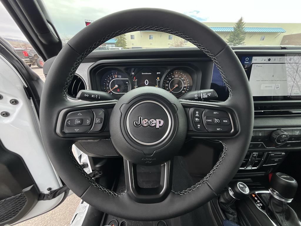 Thumbnail: 2026 Jeep Gladiator - 14