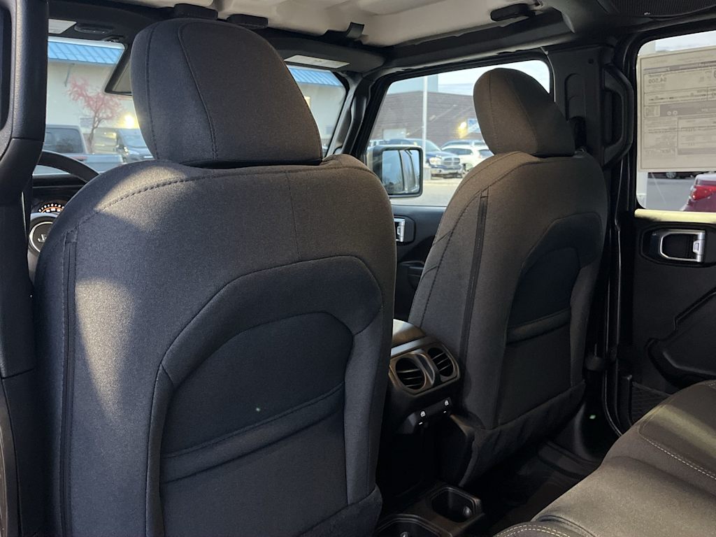 Thumbnail: 2026 Jeep Gladiator - 13