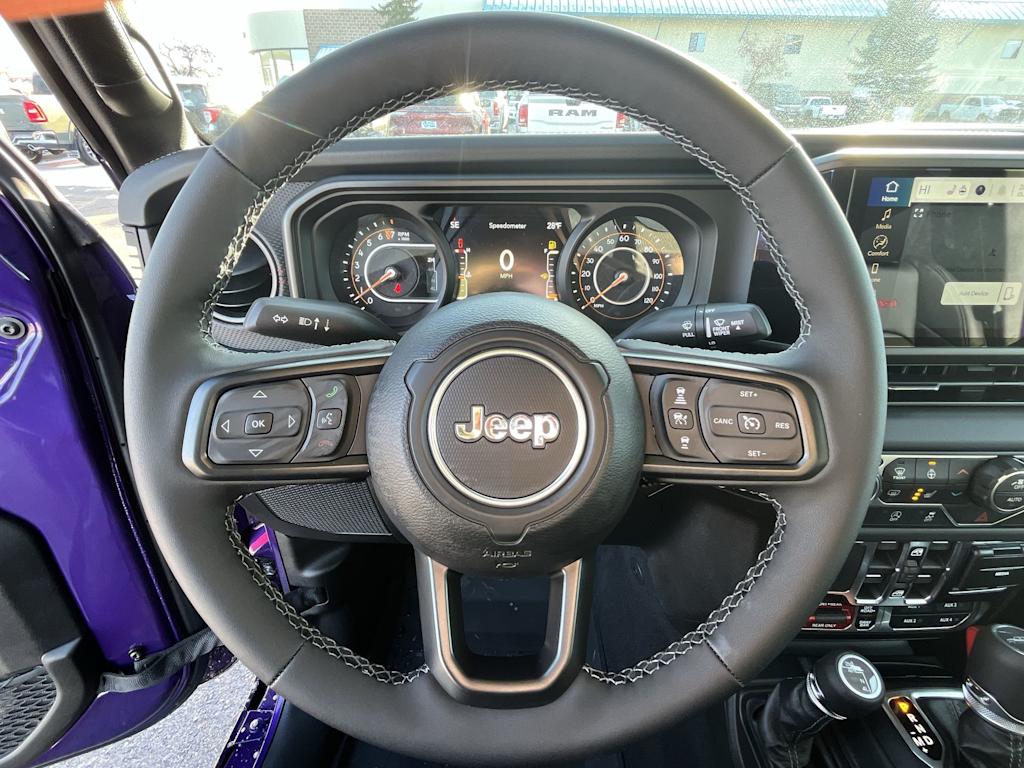 Thumbnail: 2026 Jeep Gladiator - 14