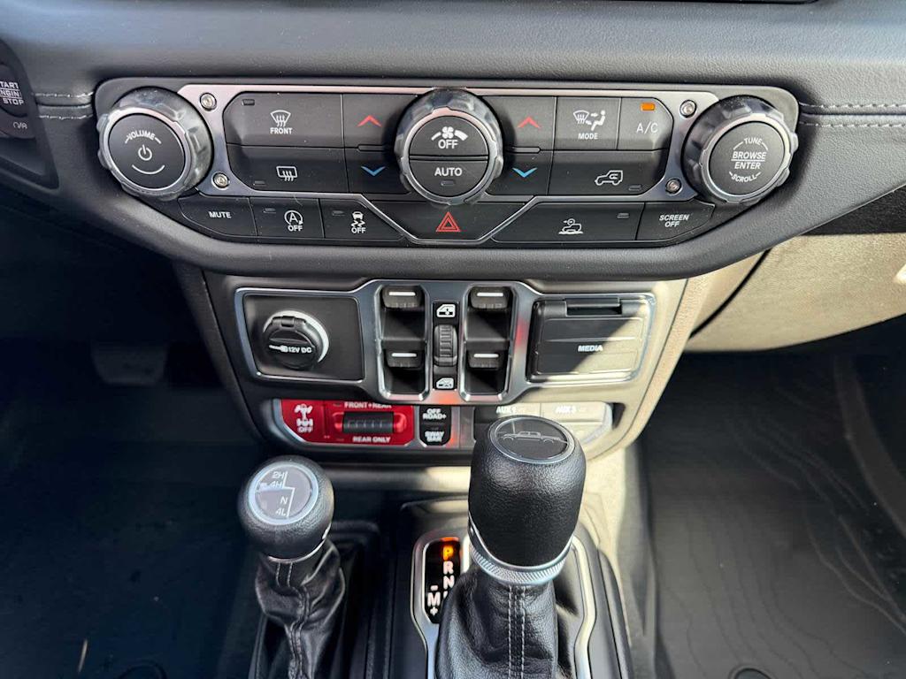 Thumbnail: 2026 Jeep Gladiator - 25