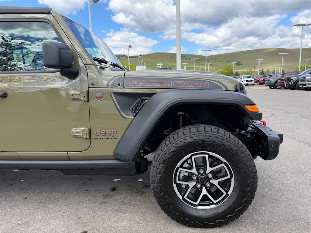 Thumbnail: 2026 Jeep Gladiator - 21