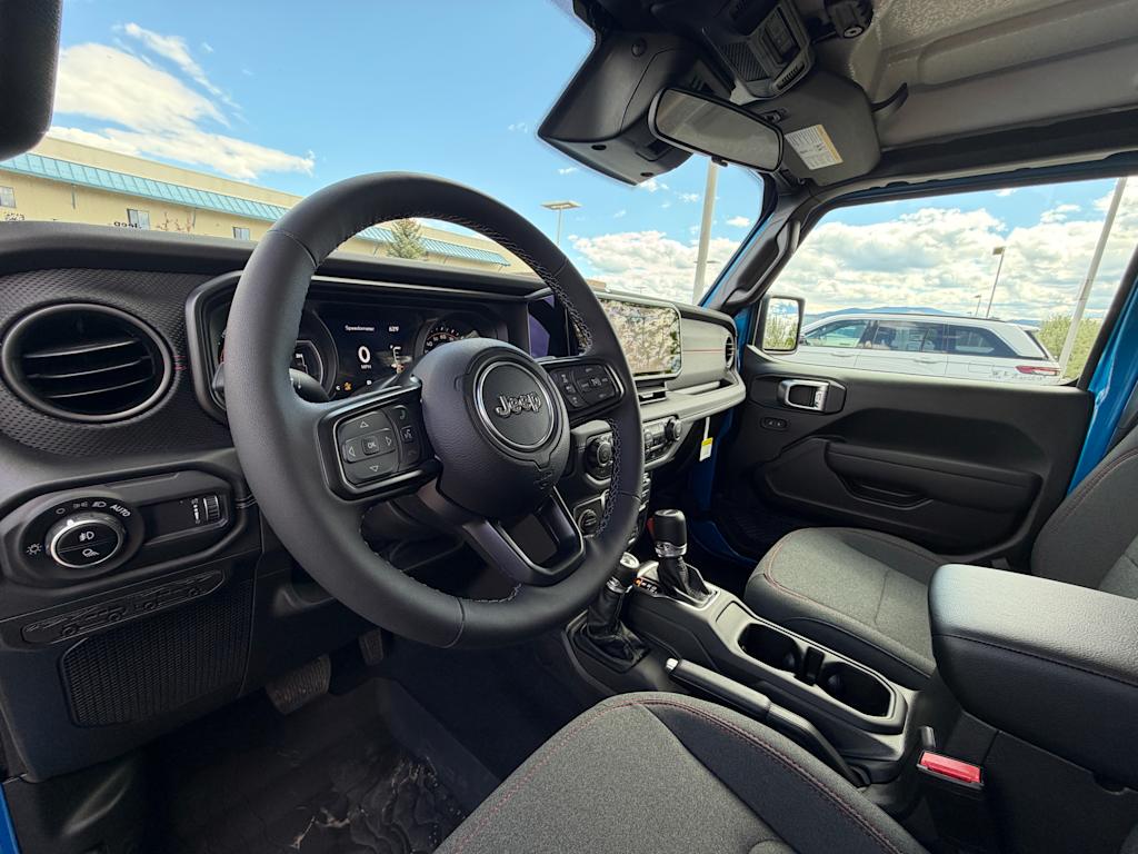 Thumbnail: 2026 Jeep Gladiator - 14