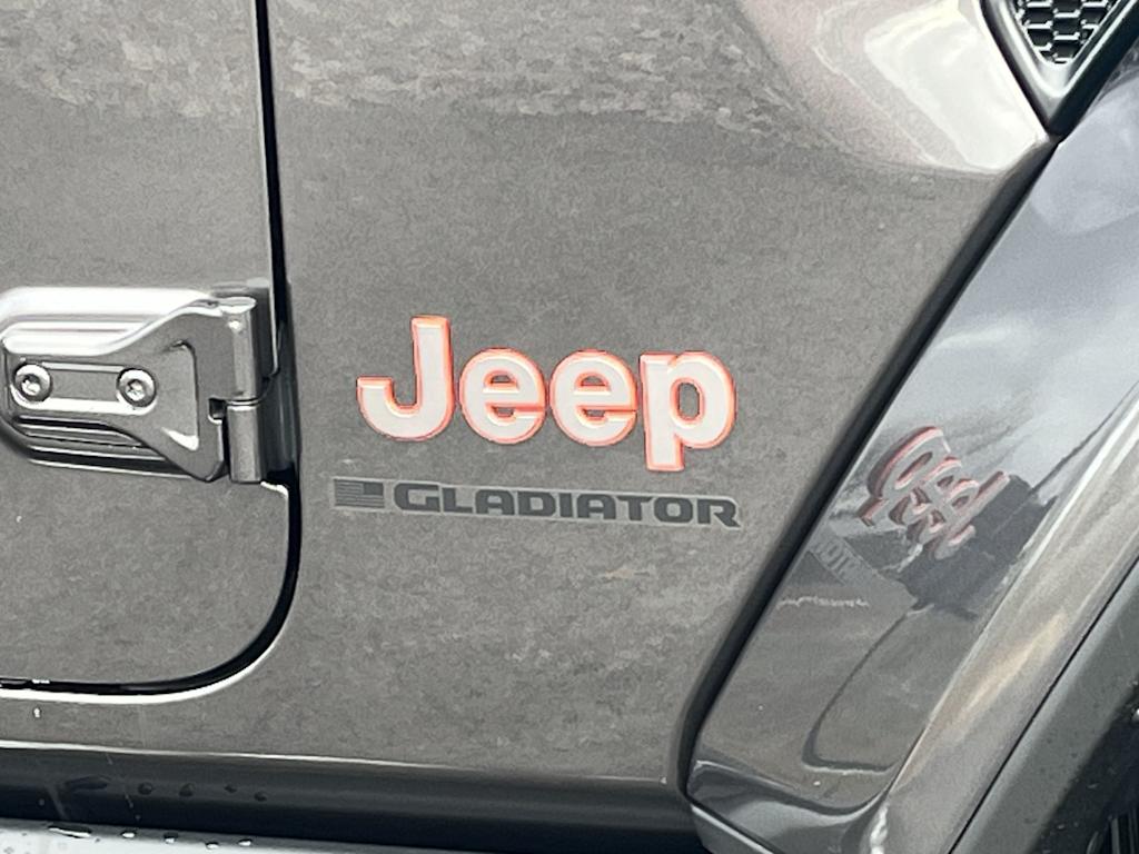 Thumbnail: 2026 Jeep Gladiator - 7