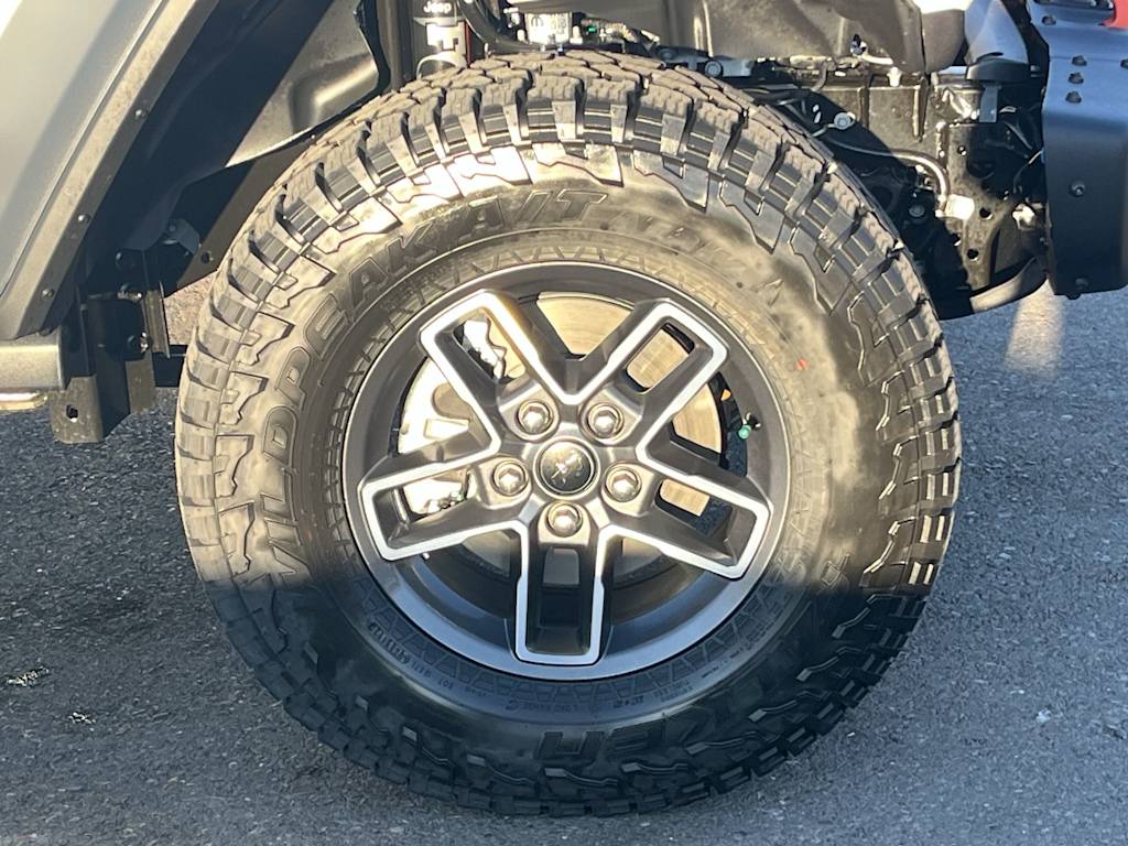 Thumbnail: 2026 Jeep Gladiator - 8