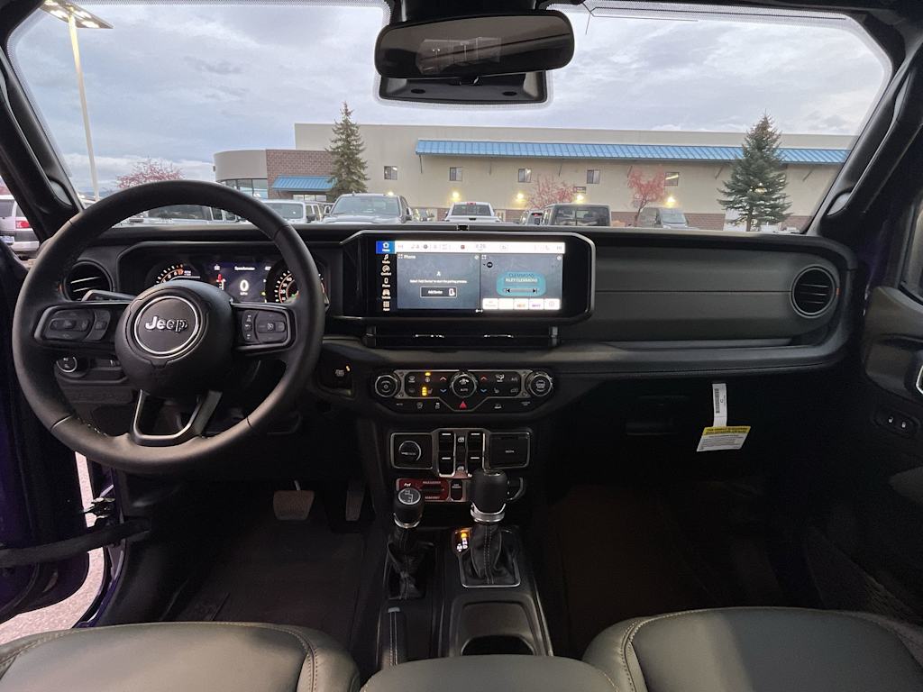 Thumbnail: 2026 Jeep Gladiator - 10