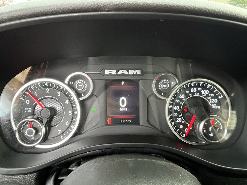 Thumbnail: 2025 RAM 1500 - 16