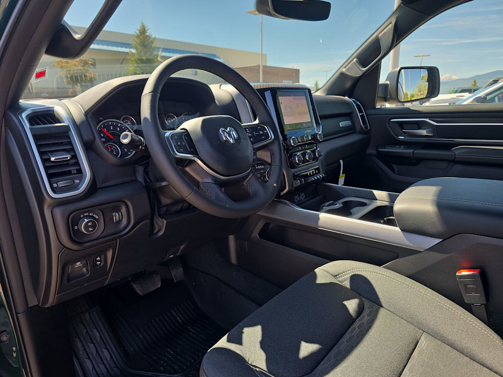 Thumbnail: 2026 RAM 1500 - 2