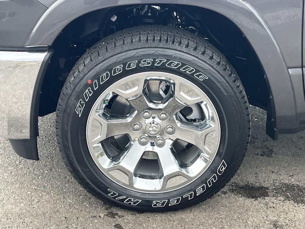 Thumbnail: 2026 RAM 1500 - 8