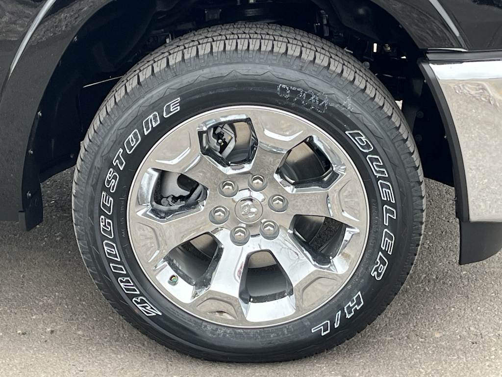 Thumbnail: 2026 RAM 1500 - 8