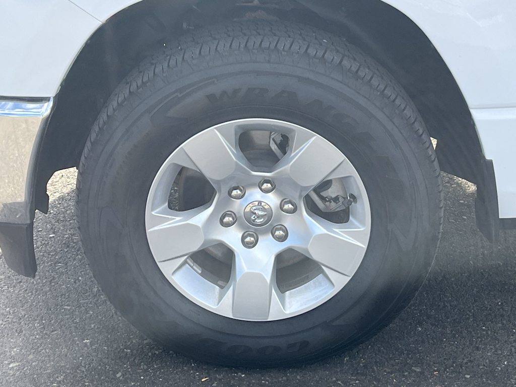 Thumbnail: 2024 RAM 1500 - 8