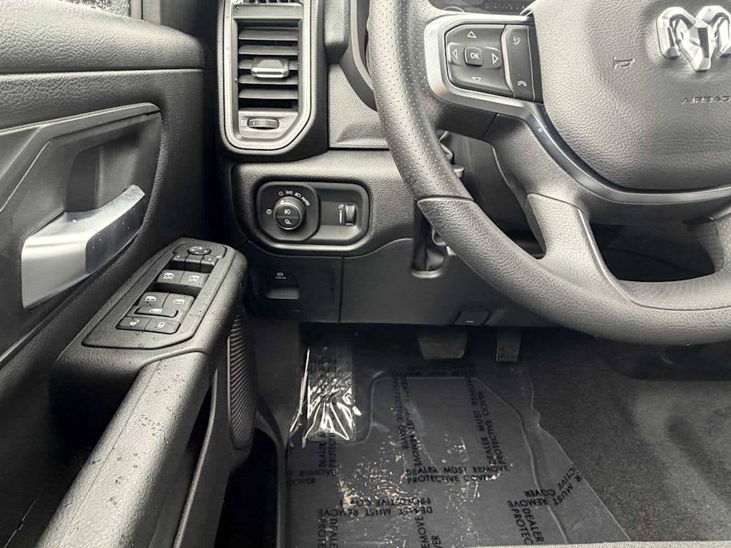 Thumbnail: 2026 RAM 1500 - 6