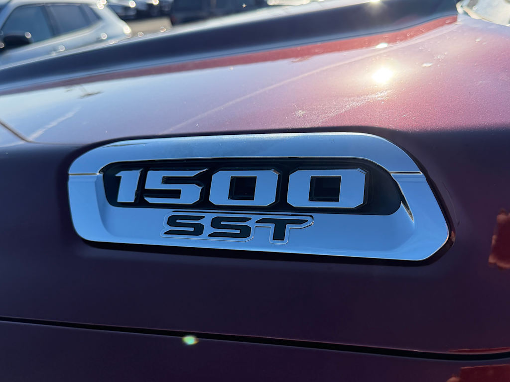 Thumbnail: 2025 RAM 1500 - 27