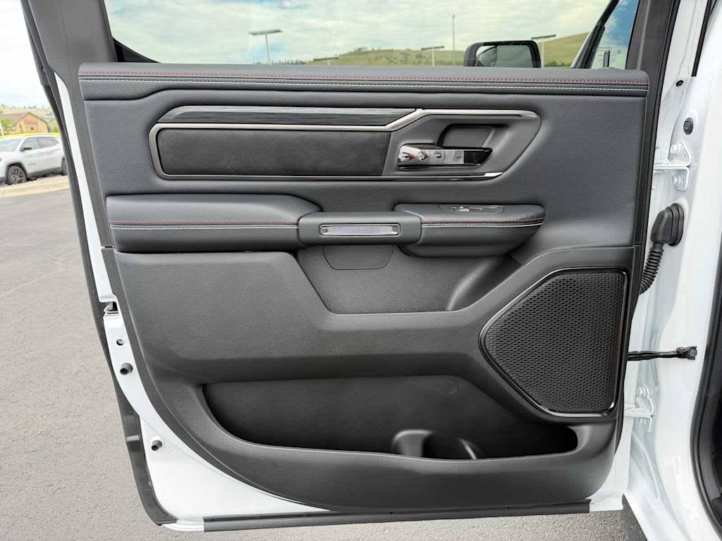 Thumbnail: 2026 RAM 1500 - 37