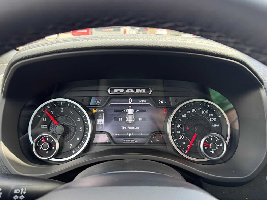 Thumbnail: 2026 RAM 1500 - 15