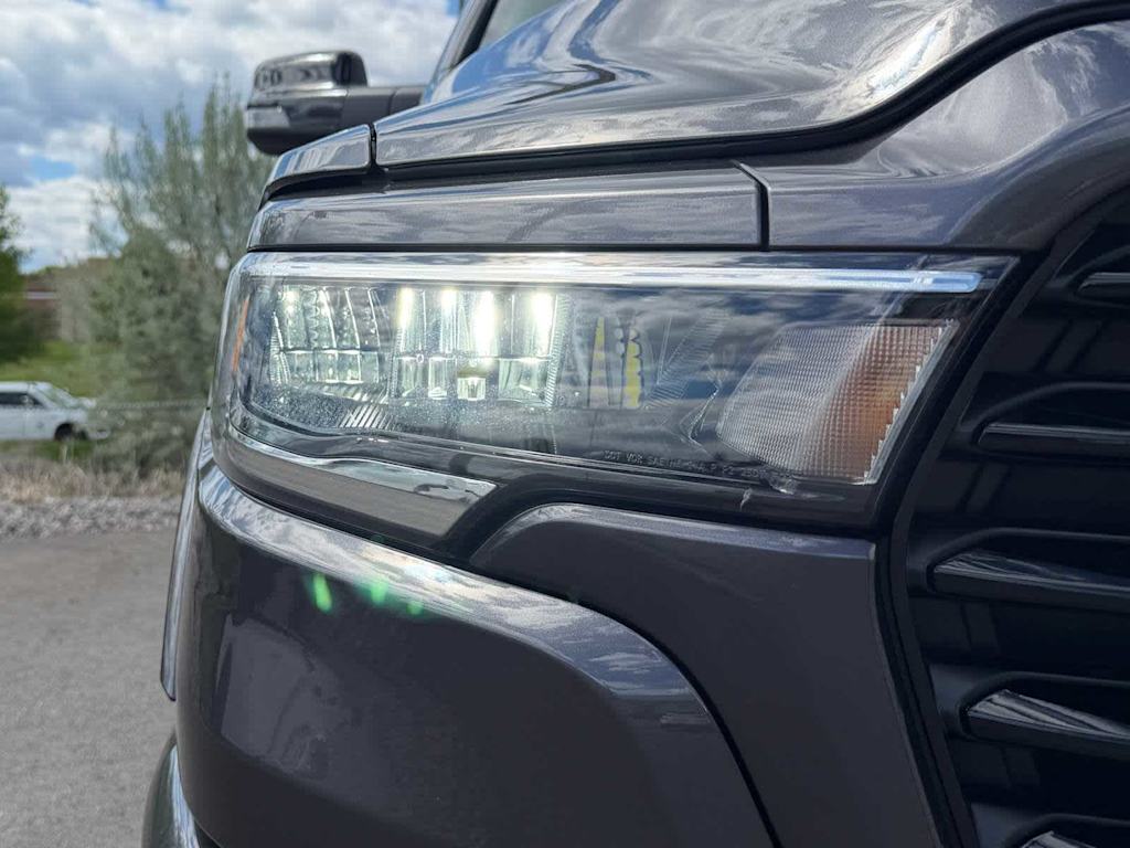 Thumbnail: 2026 RAM 1500 - 18