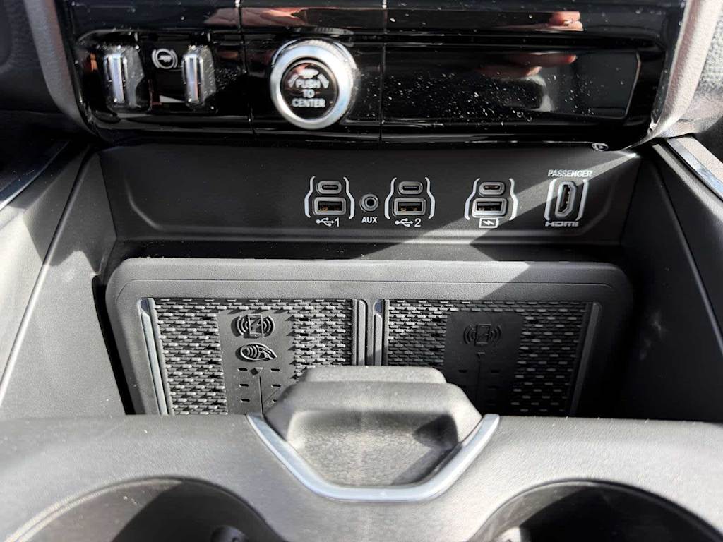 Thumbnail: 2026 RAM 1500 - 33