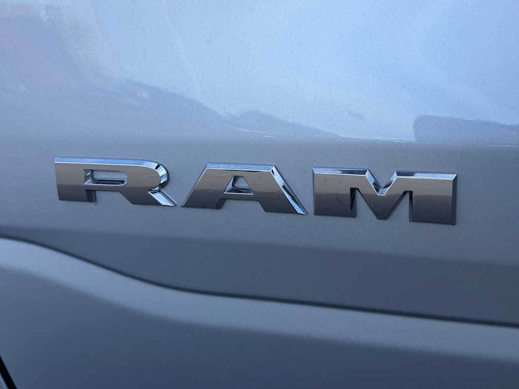 Thumbnail: 2026 RAM 1500 - 5