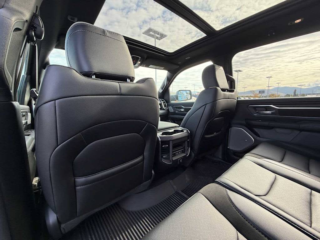 Thumbnail: 2026 RAM 1500 - 38