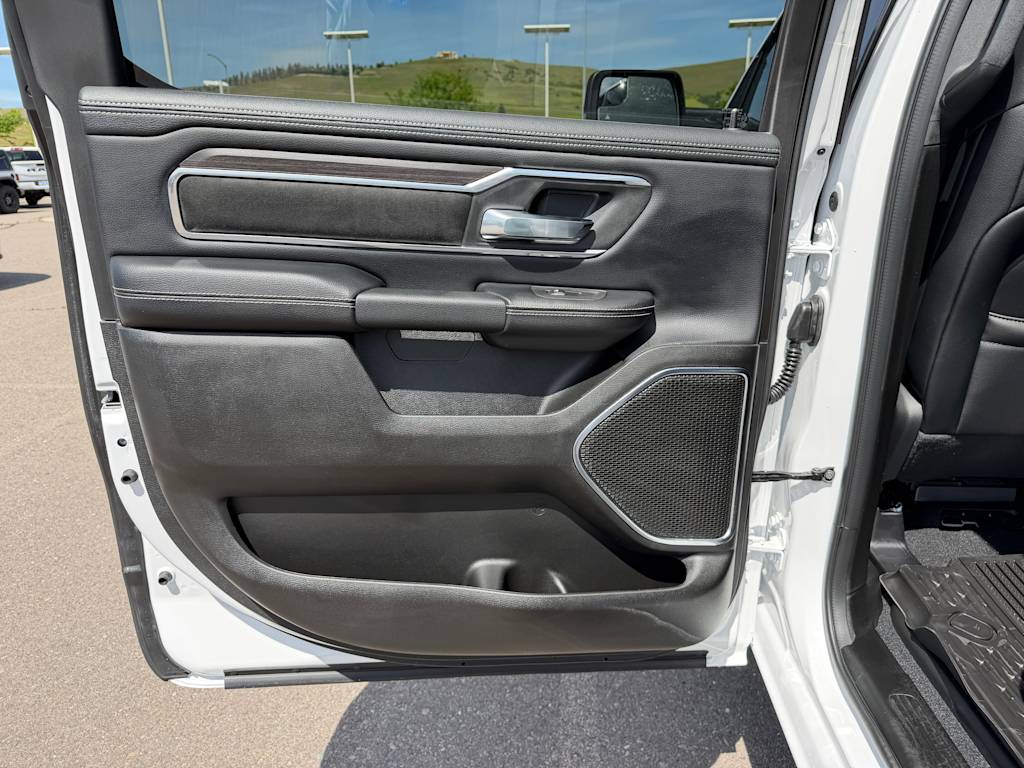 Thumbnail: 2026 RAM 1500 - 28