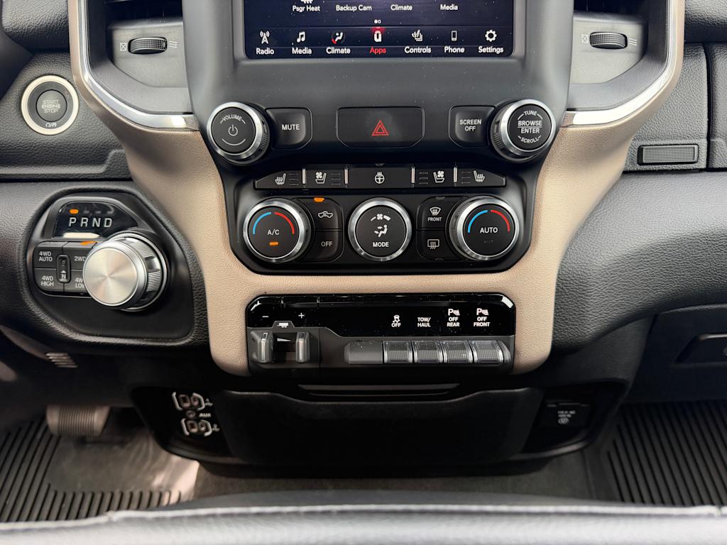 Thumbnail: 2021 RAM 1500 - 21