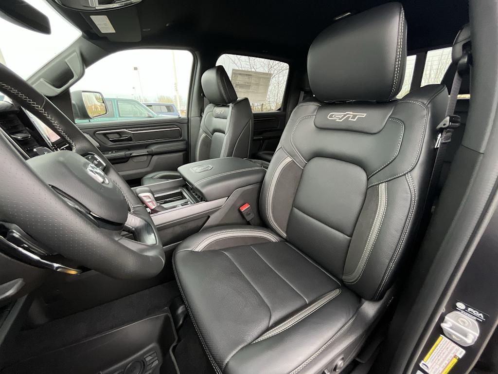 Thumbnail: 2026 RAM 1500 - 10