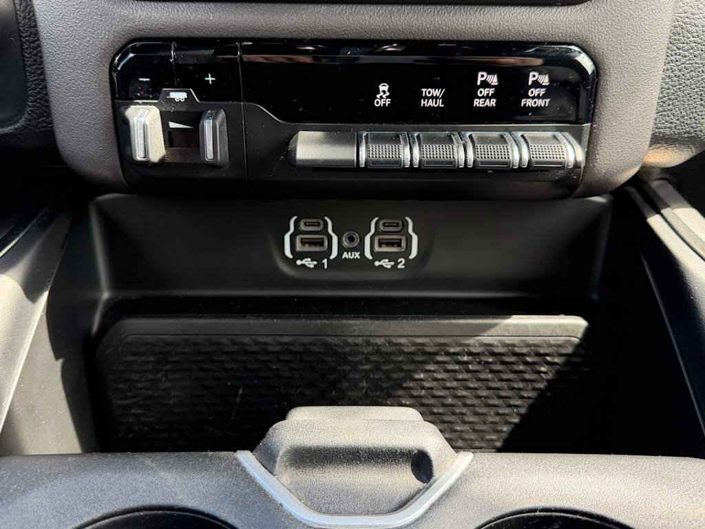 Thumbnail: 2020 RAM 1500 - 22
