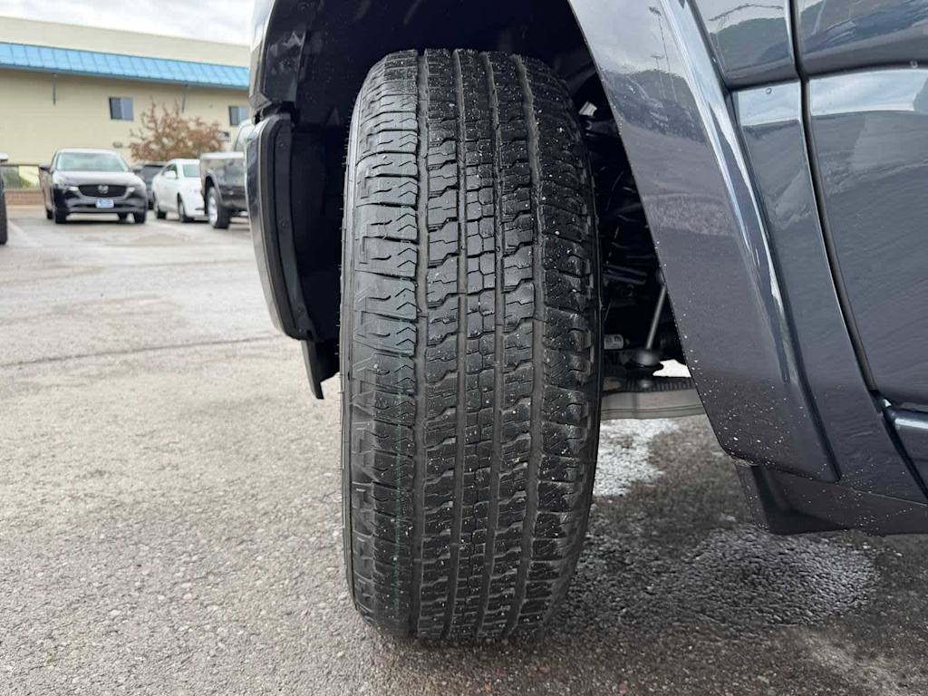 Thumbnail: 2026 RAM 1500 - 33