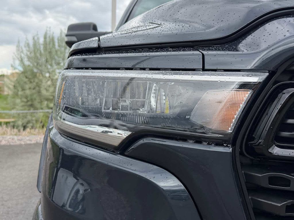 Thumbnail: 2026 RAM 1500 - 18