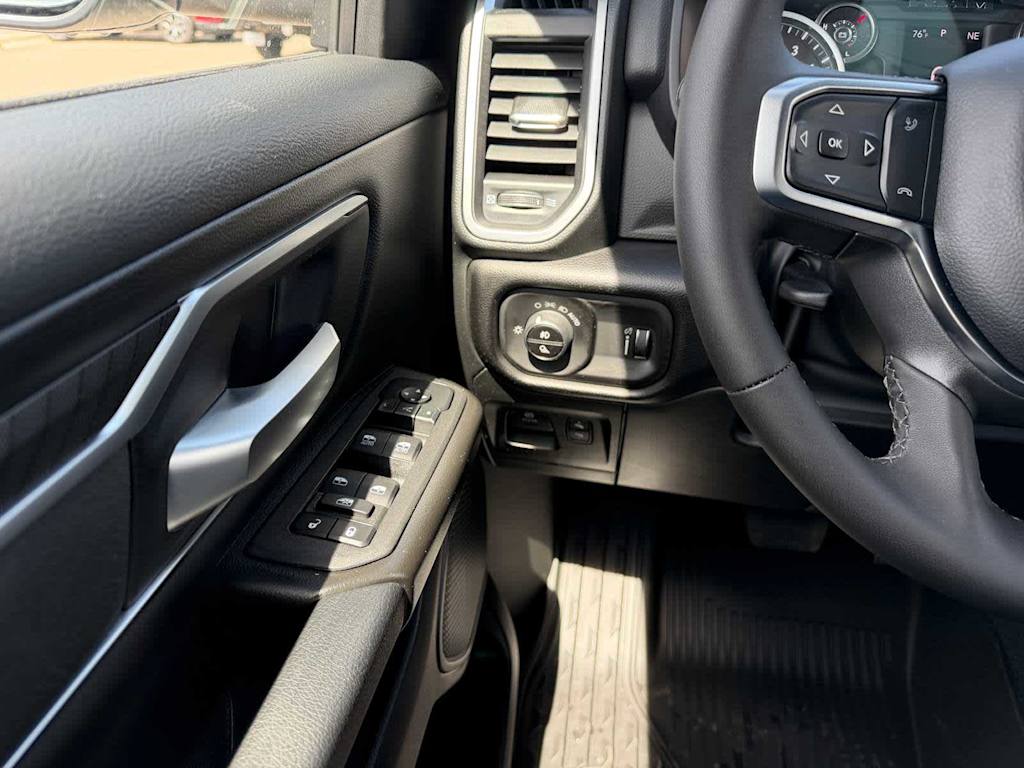Thumbnail: 2026 RAM 1500 - 22