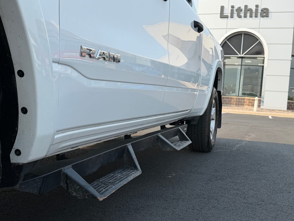 Thumbnail: 2025 RAM 1500 - 5