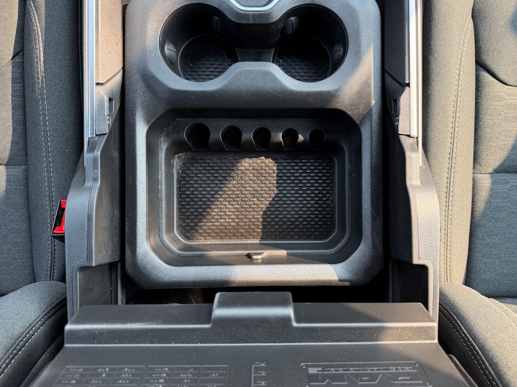 Thumbnail: 2025 RAM 1500 - 25