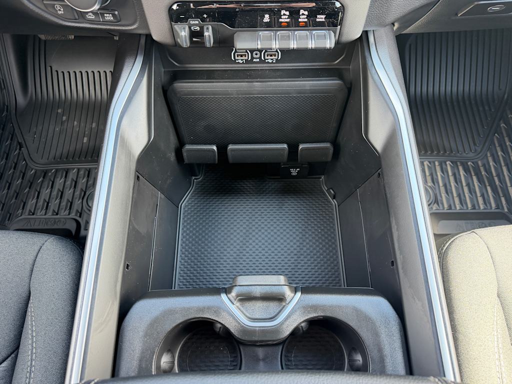 Thumbnail: 2026 RAM 1500 - 35