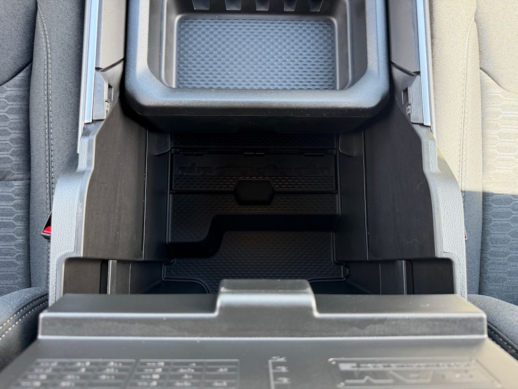 Thumbnail: 2026 RAM 1500 - 10