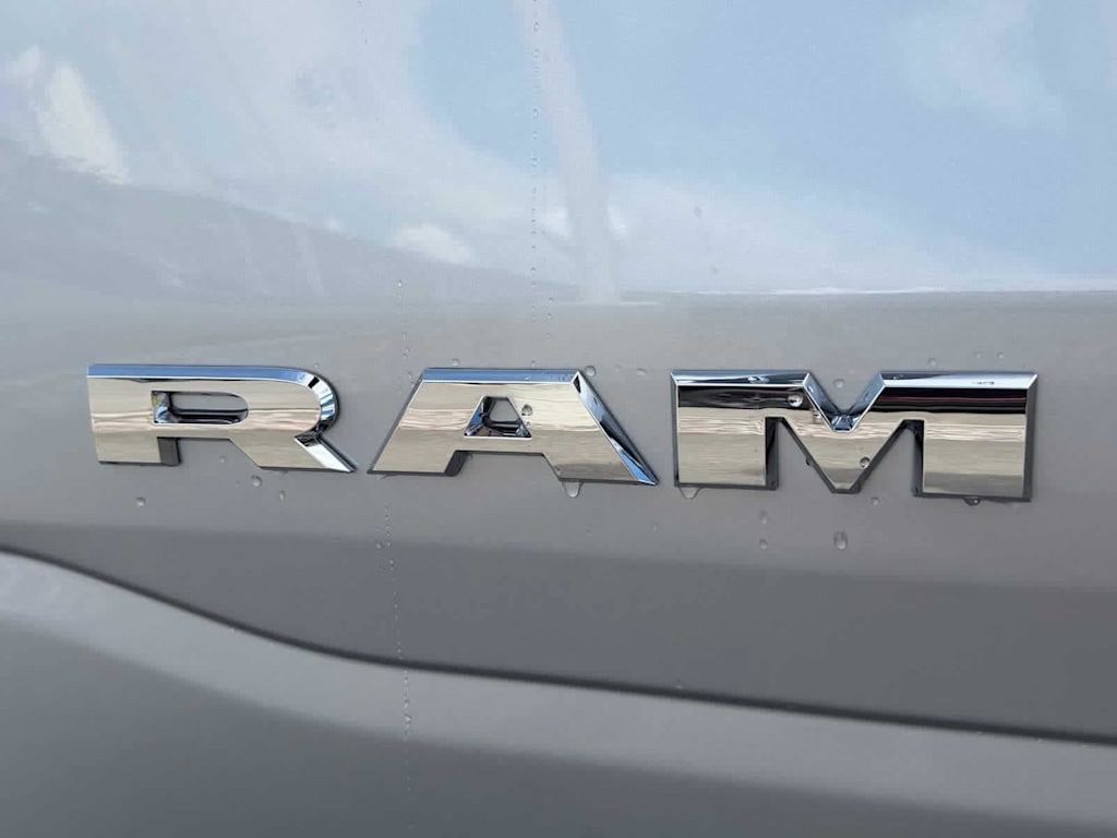Thumbnail: 2026 RAM 1500 - 5