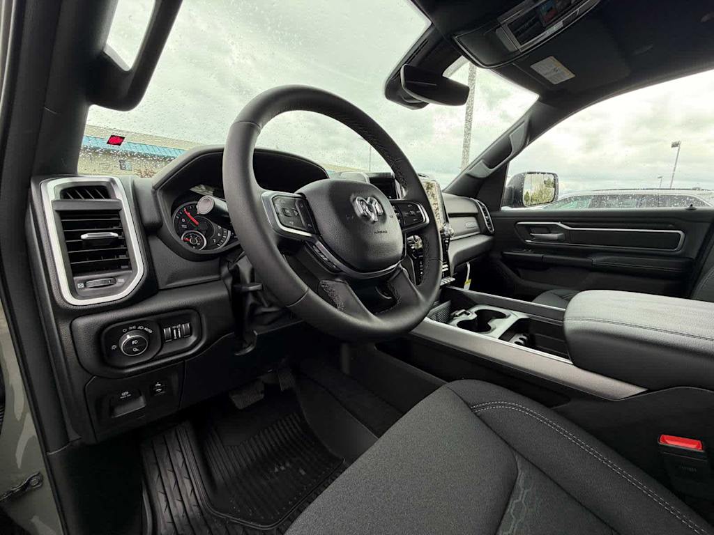 Thumbnail: 2026 RAM 1500 - 7