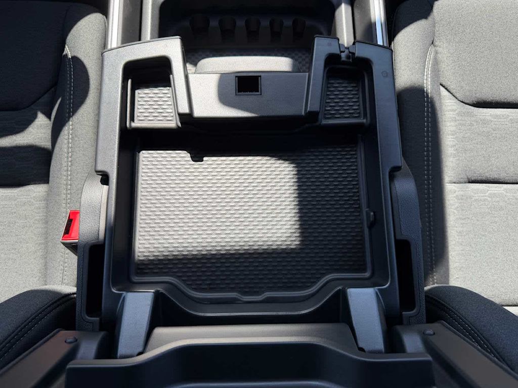 Thumbnail: 2026 RAM 1500 - 33